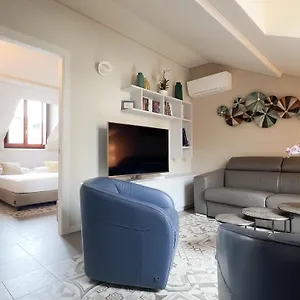 Comecasa 10 Minutes Walk From Duomo 2 Bedroom Apartment Milan