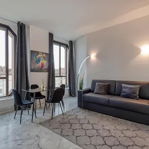 Royal - Duomo Santo Stefano Apartment Milan